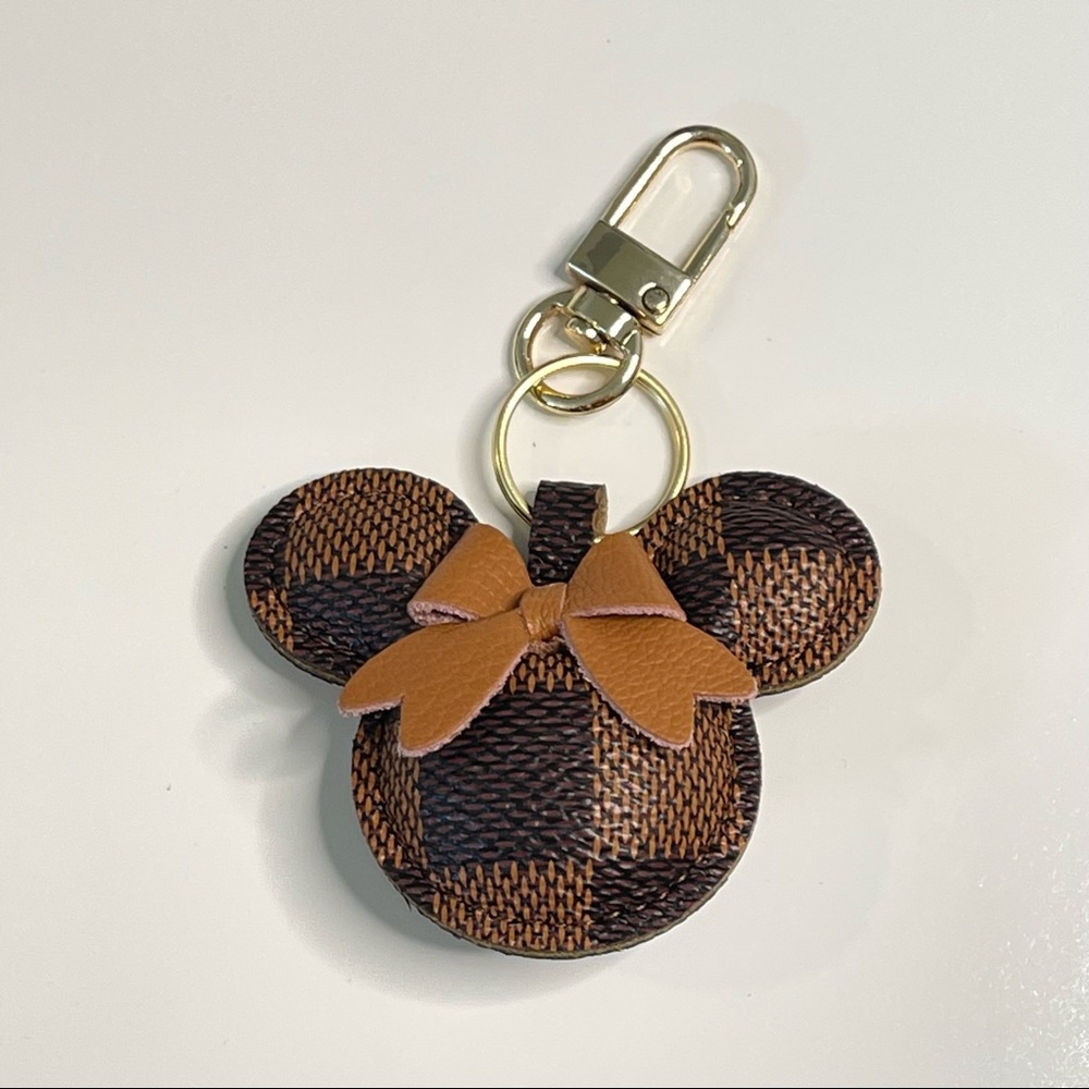 Checkered Mouse Key Chain - Picture 2 of 2